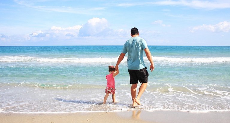 father-656734_1280.jpg