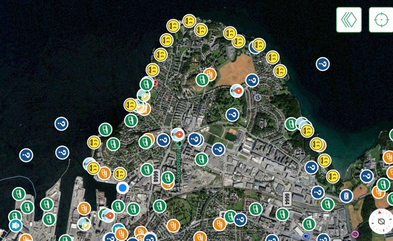 We found 19 caches around this sea line, in one day. The smiley faces are those we found.