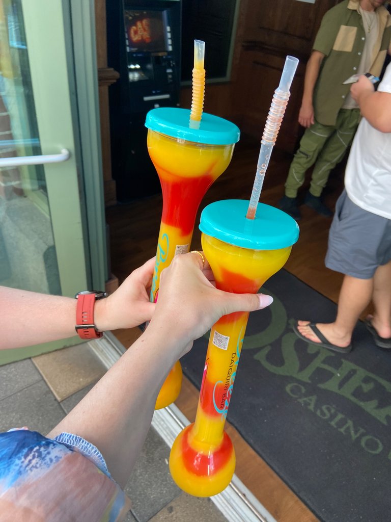 Of course we had to be typical tourists. Some Daiquiri before a night out. We couldn't finish it at all. We aren't hard drinkers, haha.