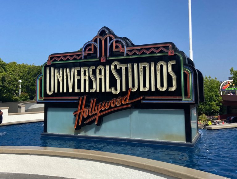 Of course we visited Universal Studios!