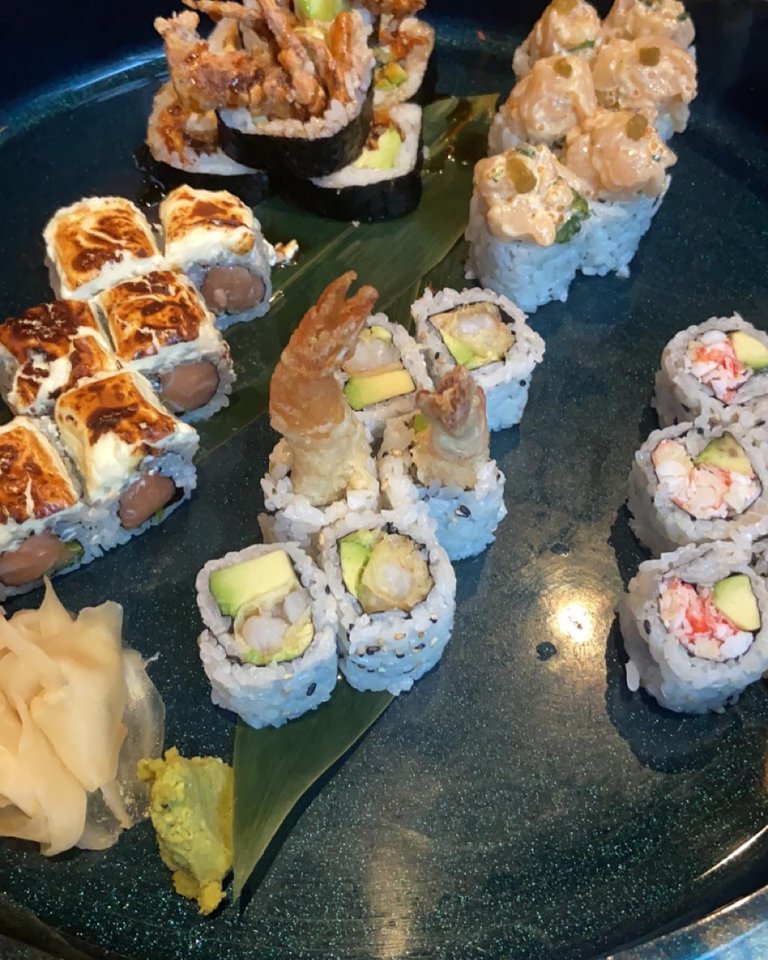 Always sushi time. We have tried sushi in a lot of different countries. I must say that Norwegian sushi (in europe and US) are the best. Or maybe I have just went to the wrong sushi places.
