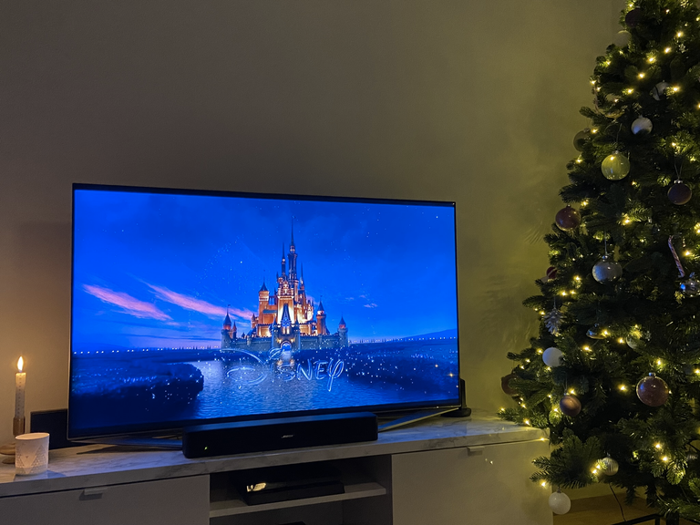 Some xmas movies are much needed, and as always it's watched on Disney+. 