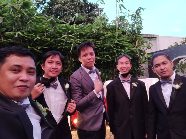 Groomsmen.jpg