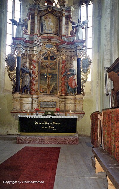 Kirchenaltar_von_Reichesdorf.jpg