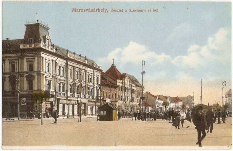 Széchenyi tér 1912.jpg