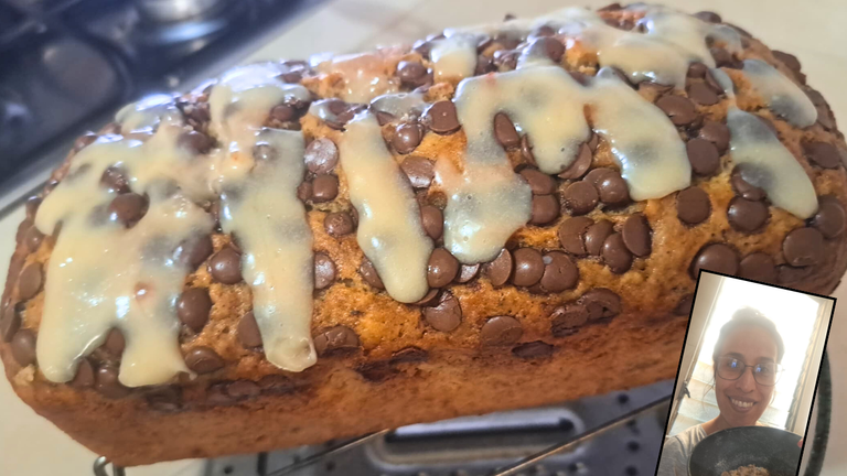 Pan dulce de bana y chocolate.png