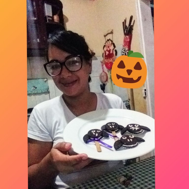 [Eng/spa] Galletas🍪 diseñadas en🦇 forma de Murciélagos 🦇