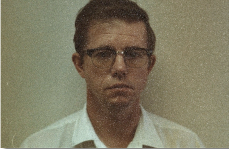 Robert_Hansen's_1983_mugshot_in_Alaska.png