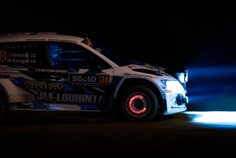 !03secto_rally_finland_wrc_ralli_night.jpg