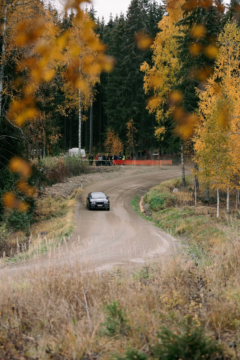 !01rallyfinland_rally_car.jpg