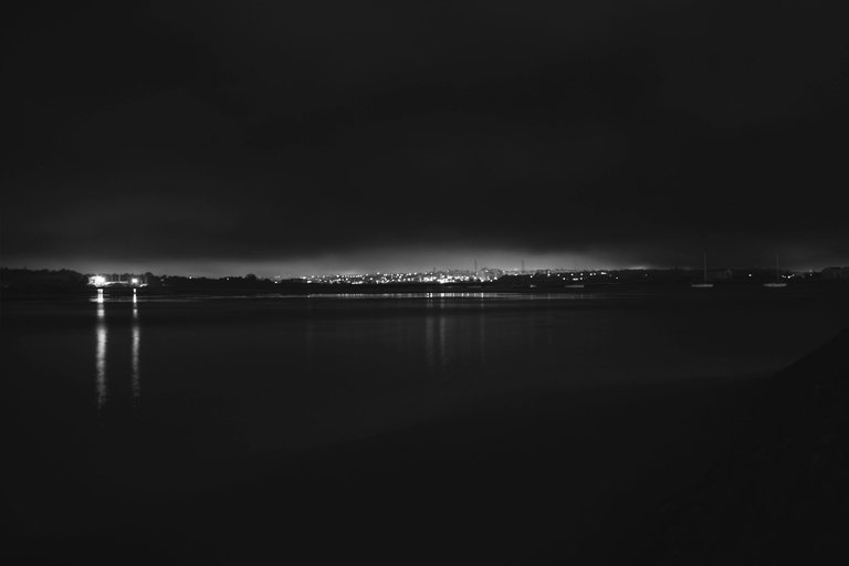 long exposure bay bw 2.jpg