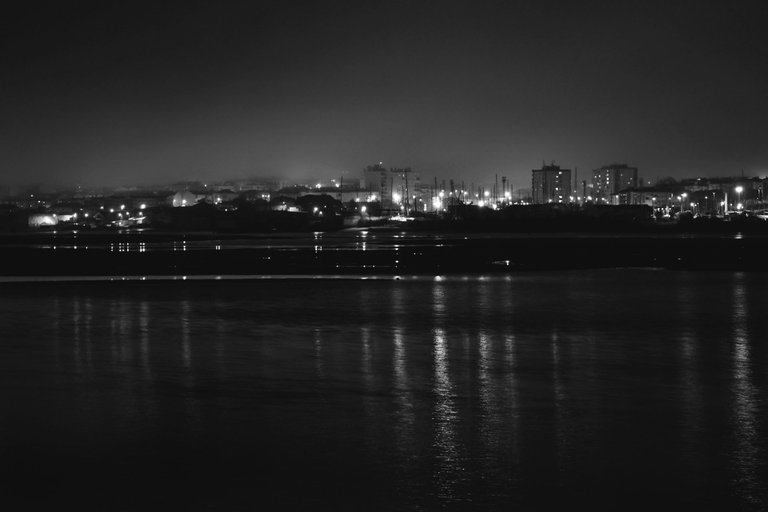 long exposure bay bw 9.jpg