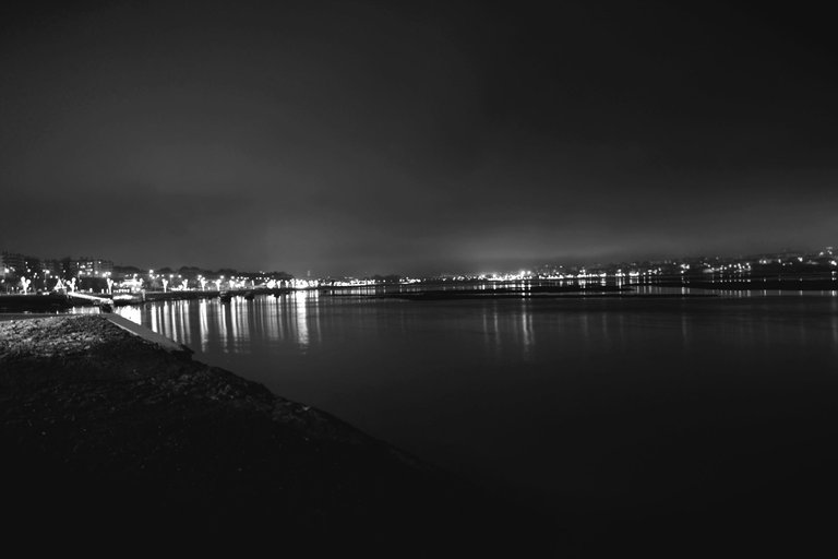 long exposure bay bw 6.jpg