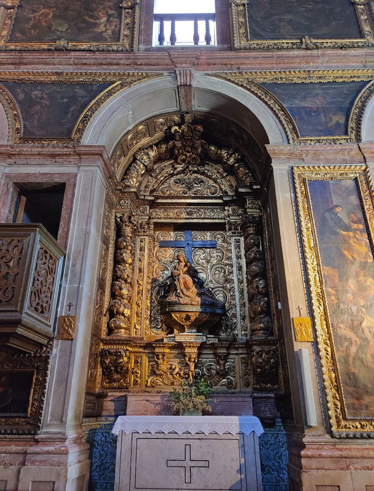 Church of Saint Christopher Lisbon 15.jpg