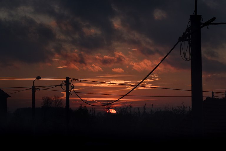 best sunset electric lines pl 13.jpg
