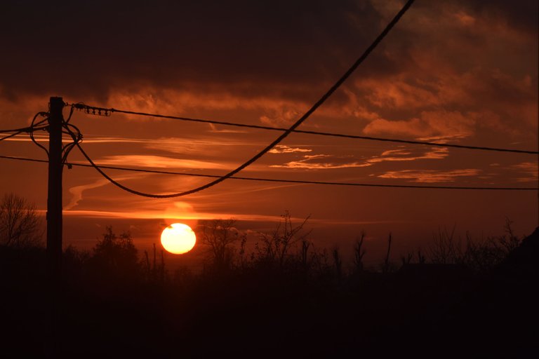best sunset electric lines pl 7.jpg