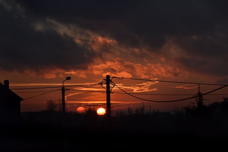 best sunset electric lines pl 11.jpg