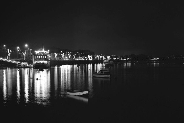 long exposure bay bw 1.jpg