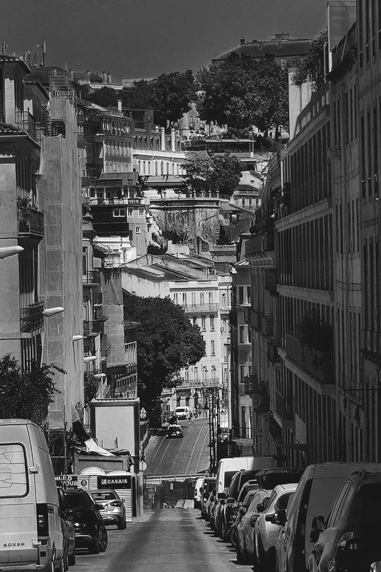 Lisbon streets August bw 6.jpg