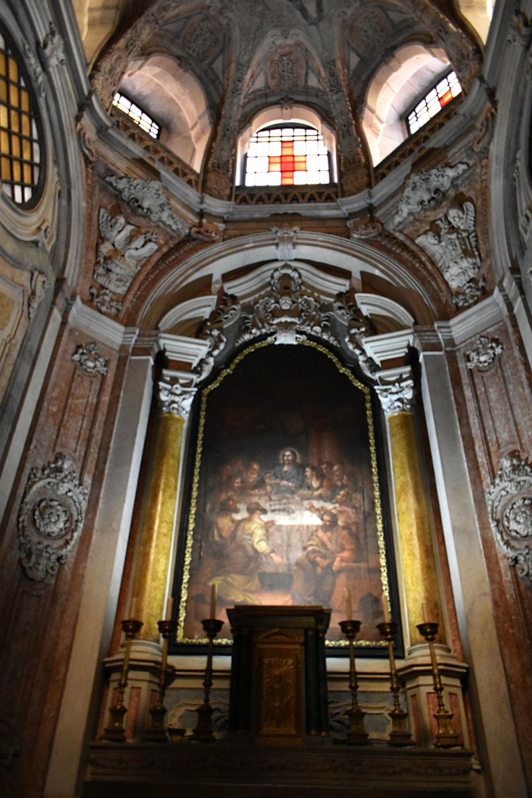 Church of Our Lady of the Incarnation Lisbon 11.jpg