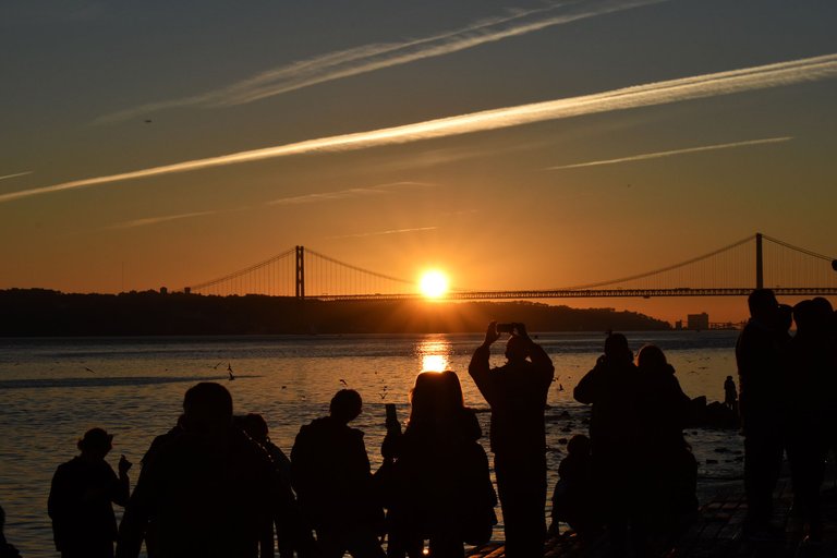 sunset lisbon bridge jan 7.jpg