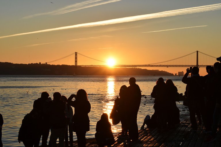 sunset lisbon bridge jan 6.jpg