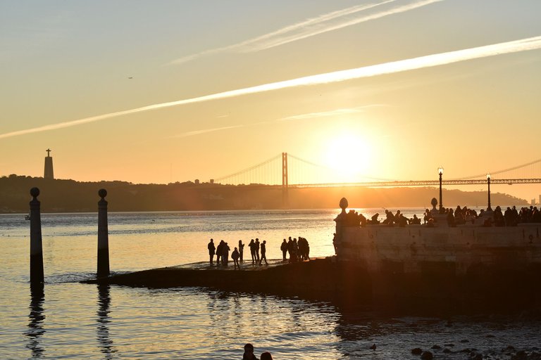 sunset lisbon bridge jan 2.jpg