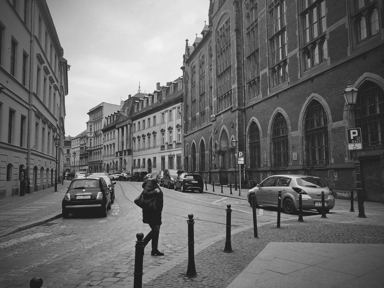 Wroclaw streets bw 6.jpg