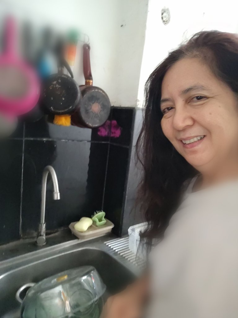 Clearing last night’s dishes in the morning calm