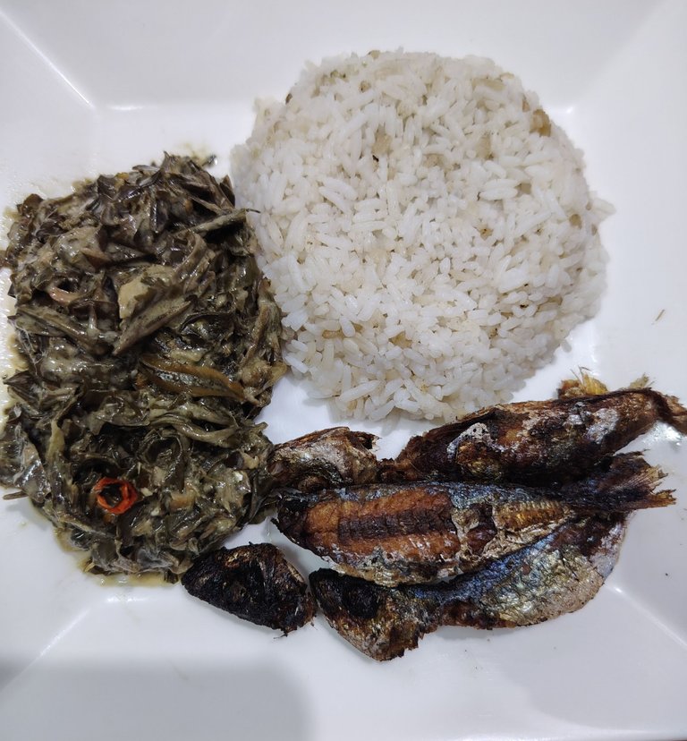 Laing and fried fish - forever classic