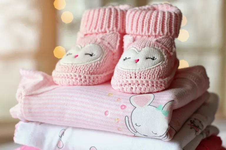 booties-2047596_960_720.webp