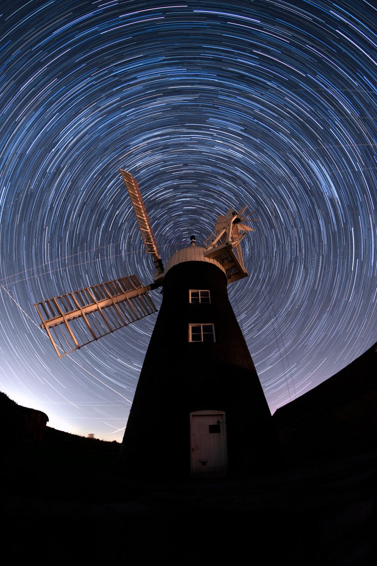 North-Leverton-Windmill-star-trails1.jpg