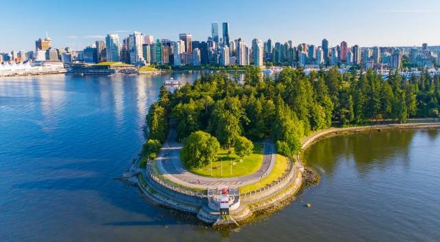 Stanley-Park-Lighthouse-by-On-the-Mark-Drone-Services.jpg