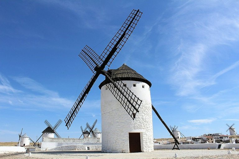 windmill-7408365_1280.jpg