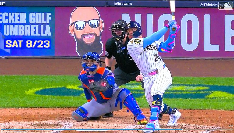 Contreras.jpg