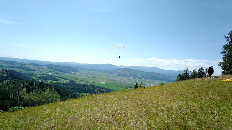 vlcsnap-2025-05-25-05h49m49s648.jpg