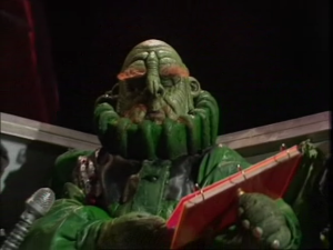 Vogon_jelzt_reading_poetry.jpg