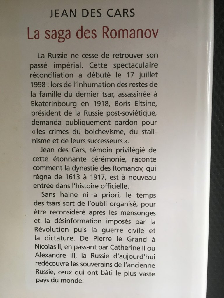 livre J des cars la saga des romanov dos.jpg