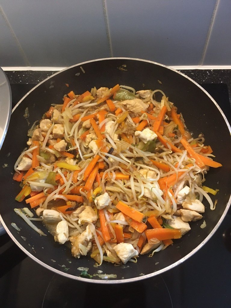 18oct24 wok poulet carottes mix chinois soja.jpg