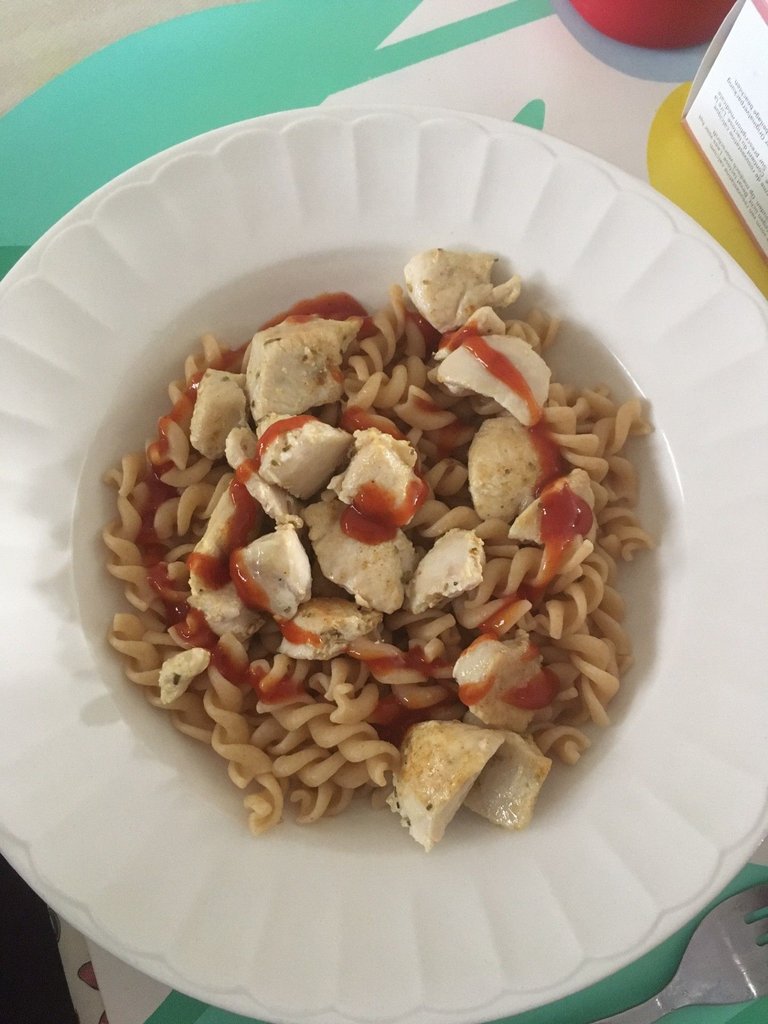 7janv25 spirelli poulet romarin ketchupcurry.jpg