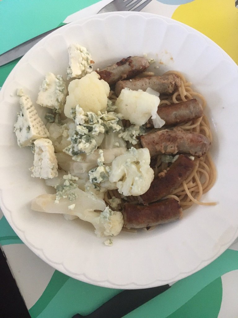 9jul25 spaghetti chipolata choufleur fromage bleu Auvergne.jpg