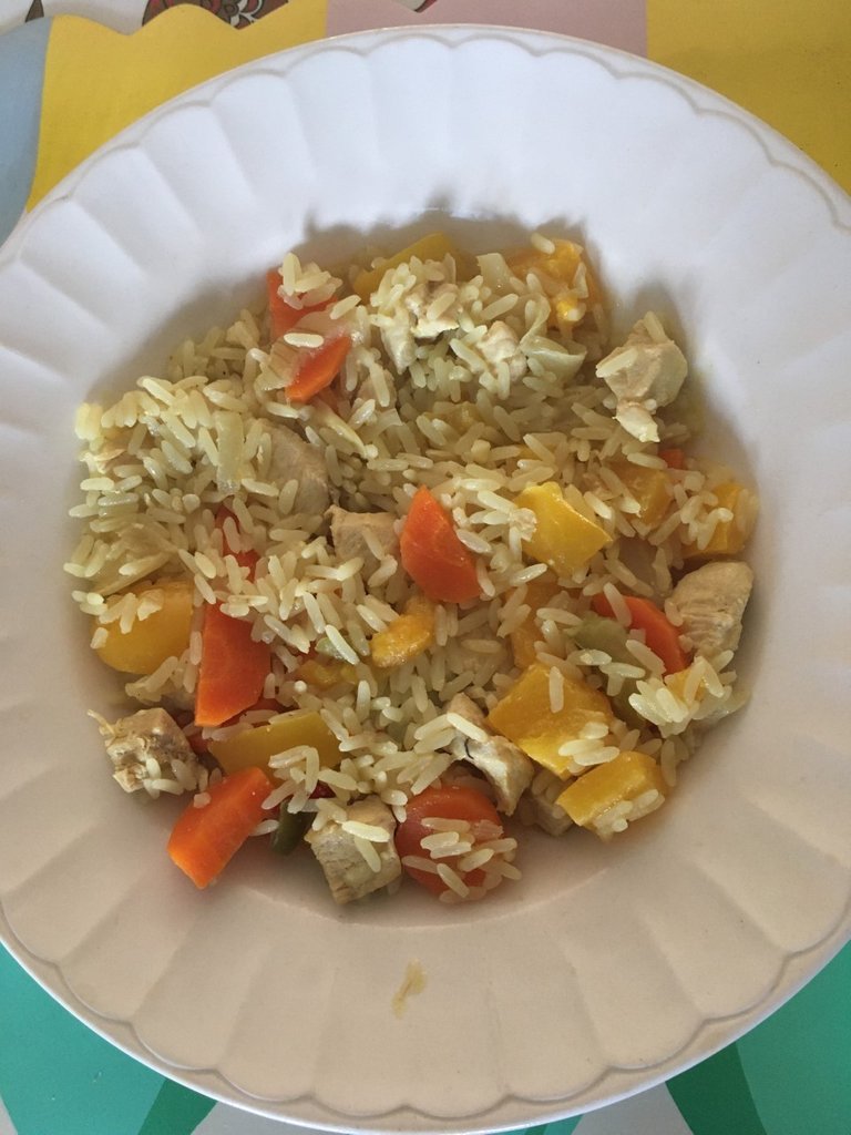 poulet riz carottes curry poivron jaune poivrons lanières.jpg