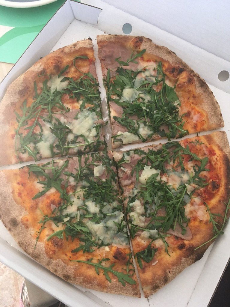 14janv25 pizza roquette.jpg