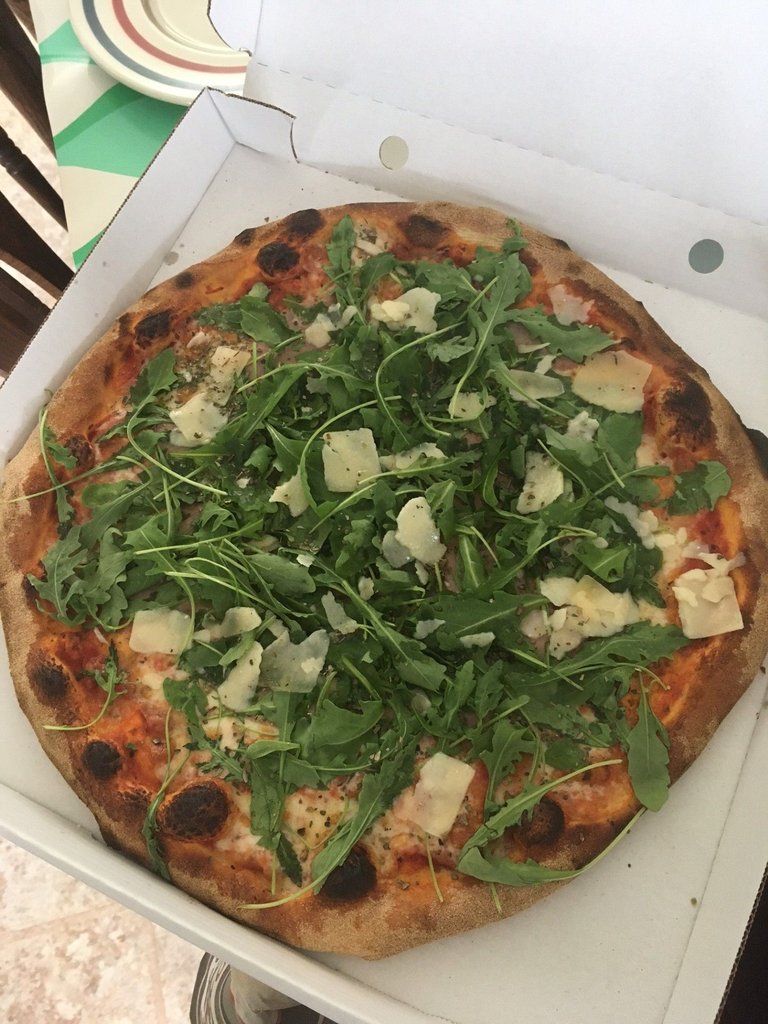 7aug24 pizza roquette.jpg