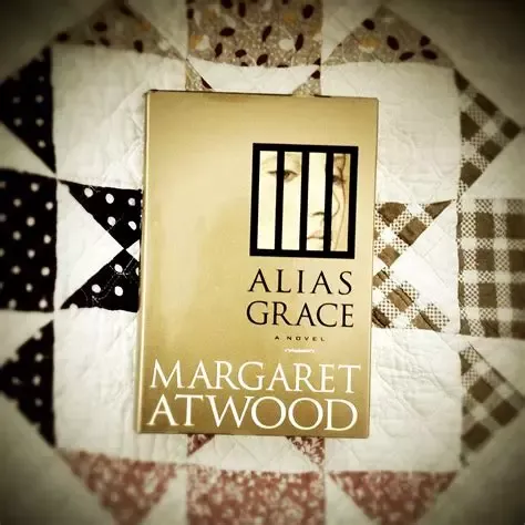 alias grace livre.webp