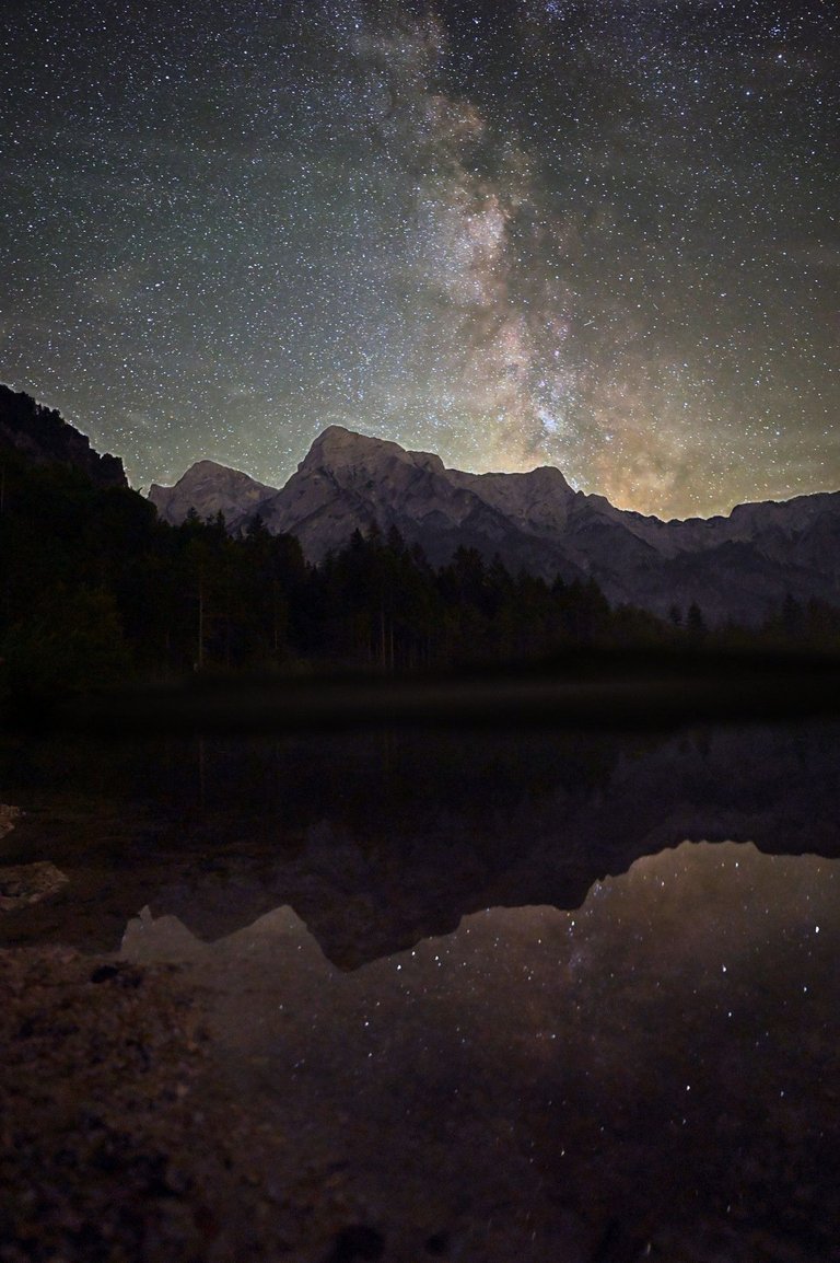 Z62_9205_Milchstraße_Almsee_Spiegelung.jpg