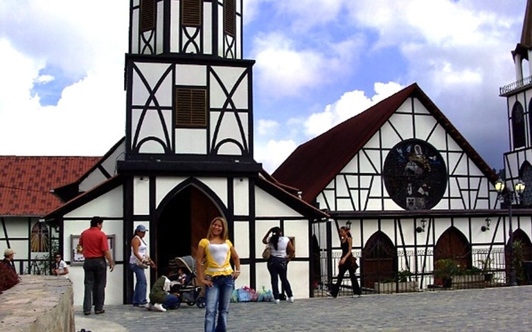 Colonia-Tovar-8.jpg