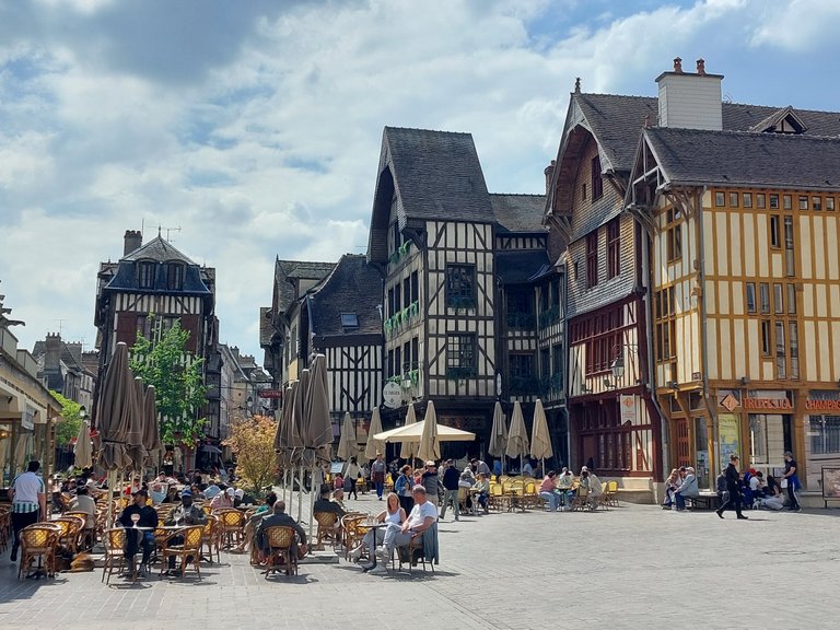 goudenhek.jpg