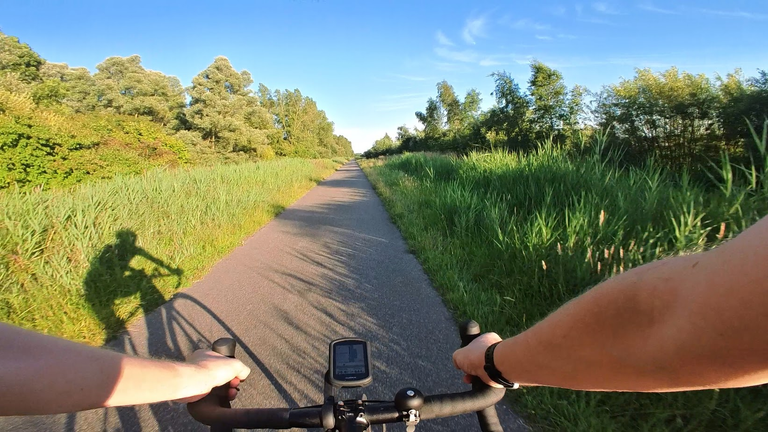 A Friday evening ride and my weekly cycling stats (week 27) [pictures and video]