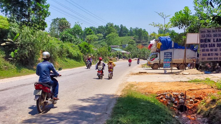 07 - Mai Chau.jpg